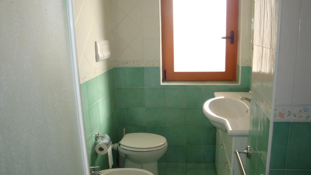 Ischia Uno Residence Форио Номер фото